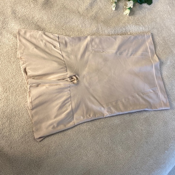 SPANX by Sara Blakely Shapewear - Picture 3 of 8